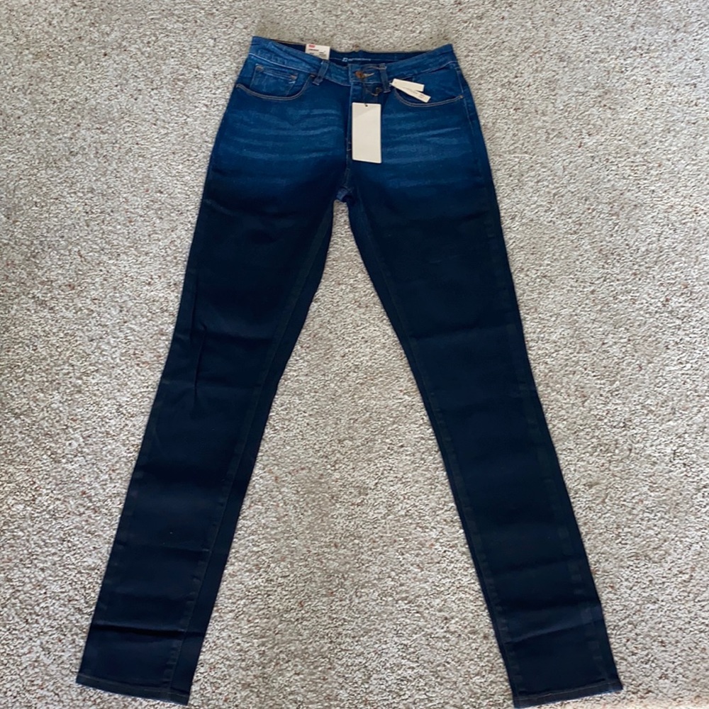 High Rise Skinny Levi’s